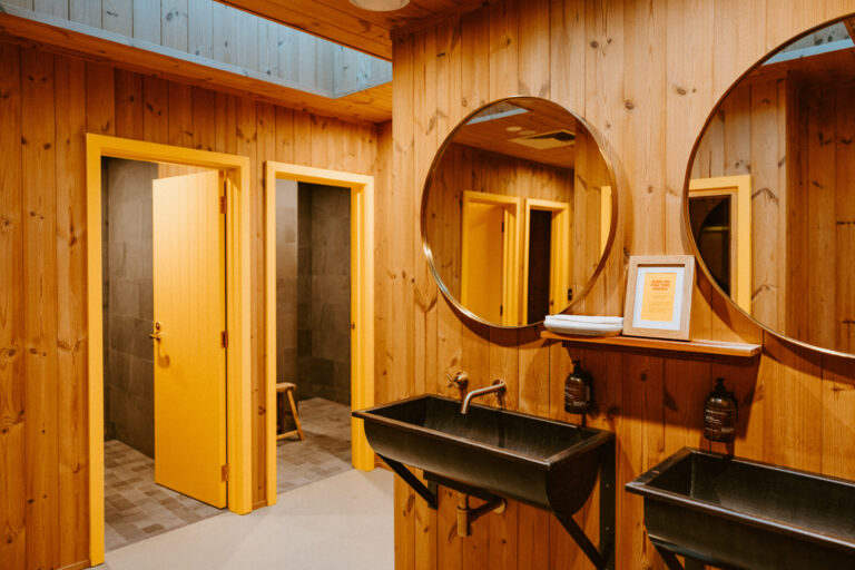 TGGABC-Spa-and-communal-bathroom-027-Edit
